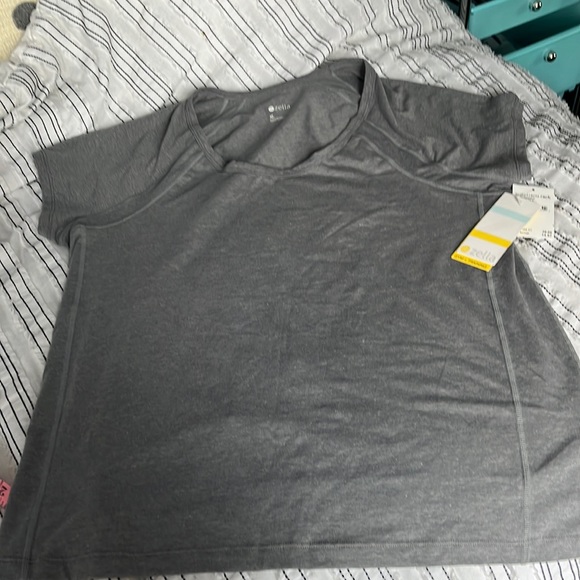 Zella Tops - Zella workout top